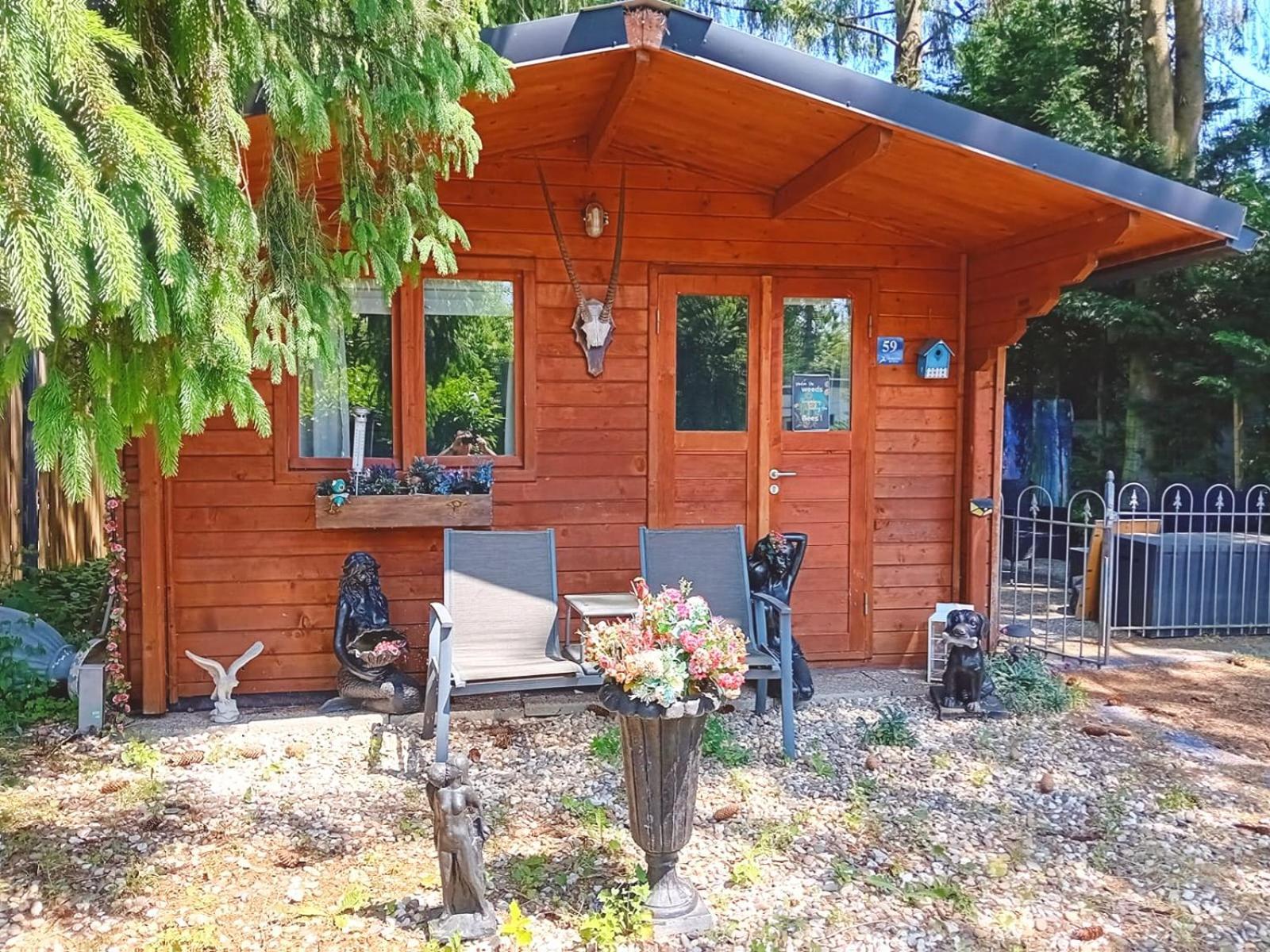 פוטן Chalet Op Een Rustig Park In De Natuur מראה חיצוני תמונה